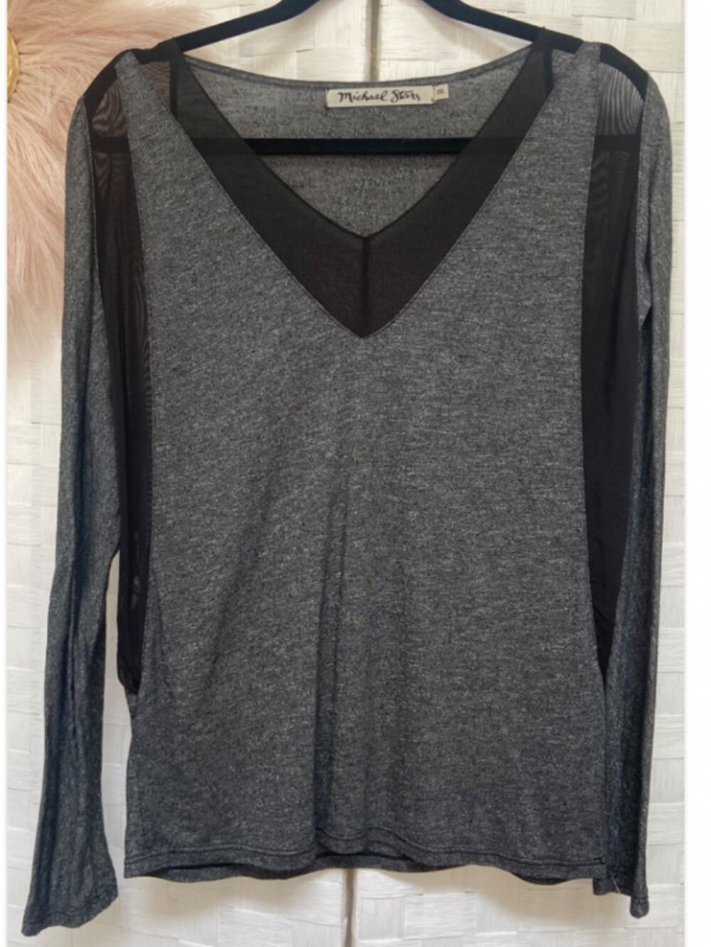 Michael Stars Gray Mesh V Neck Shirt Top Size OS